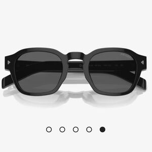 Unworn Prada shades 🔥🕶️😎 no original box